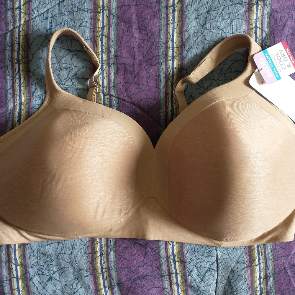 Women's Simply Perfect by  Warner's Bra size 44DD